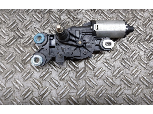 Моторчик заднего дворника     Volvo V70