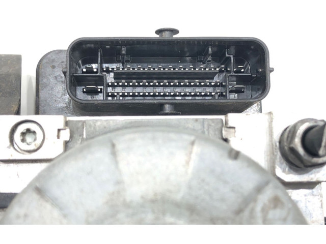 Блок АБС 5Q0614517AQ Skoda Octavia Mk3 (5E) 2013 - 2019 года