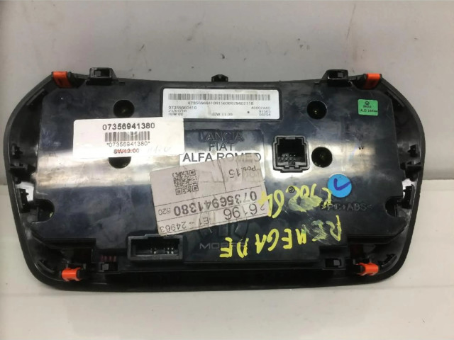 Блок управления климат-контролем    Jeep Renegade