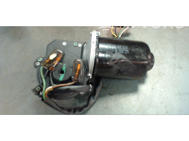 Моторчик дворников 93390344, 23003435 Opel Meriva A