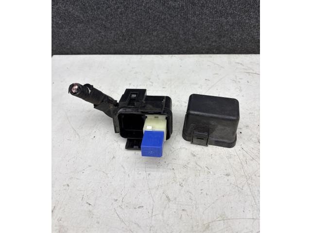 Pojistková skříňka Nissan Murano Z51 2012