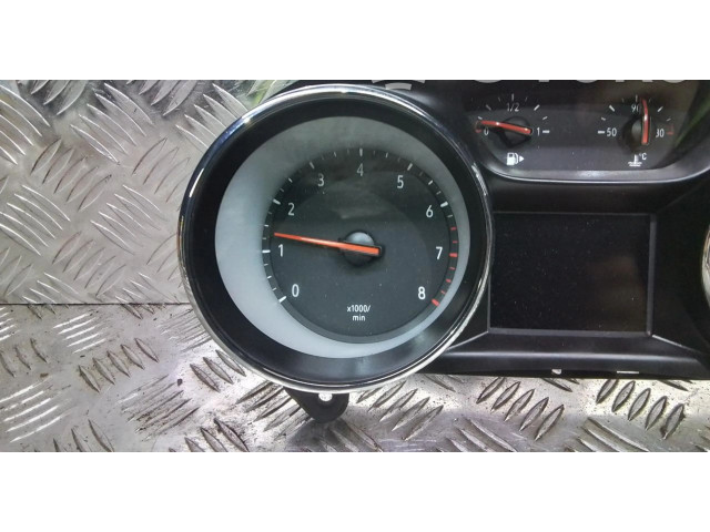 Přístrojová deska Opel Astra K 2017