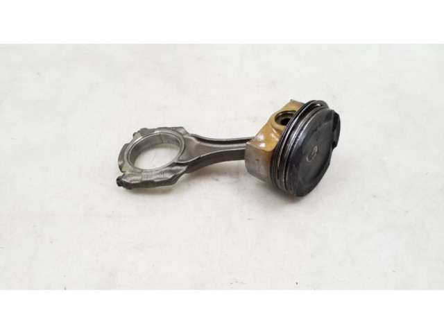 Píst 7843237 BMW 5 F10 F11 pro benzínový motor 4.4 N63 B44 A