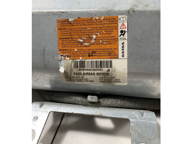 Подушка безопасности пассажира 8623230   Volvo S60