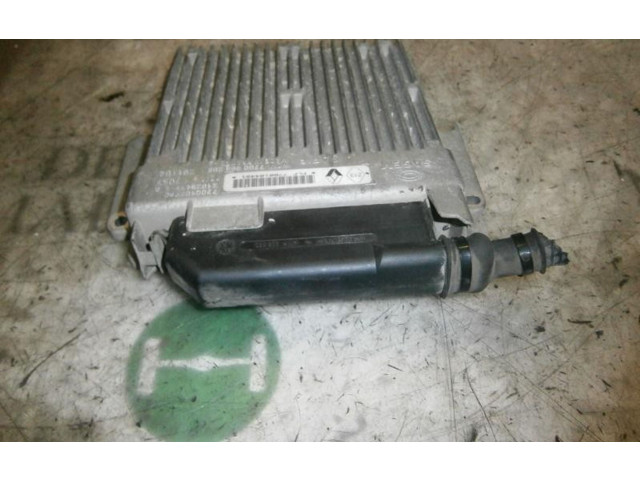 Блок управления двигателя    Renault Clio I