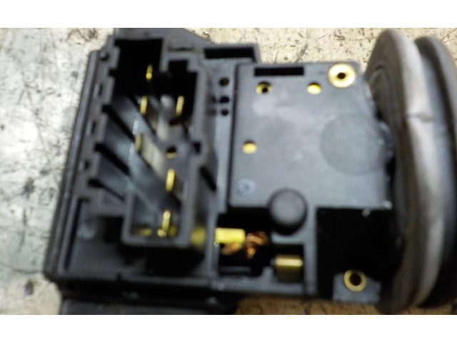 Ручка стеклоочистителей 9162452   Volvo C70