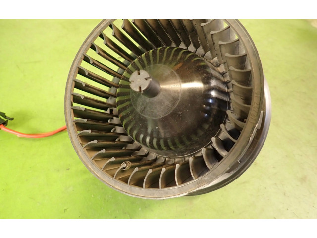 Вентилятор печки Volkswagen Golf III