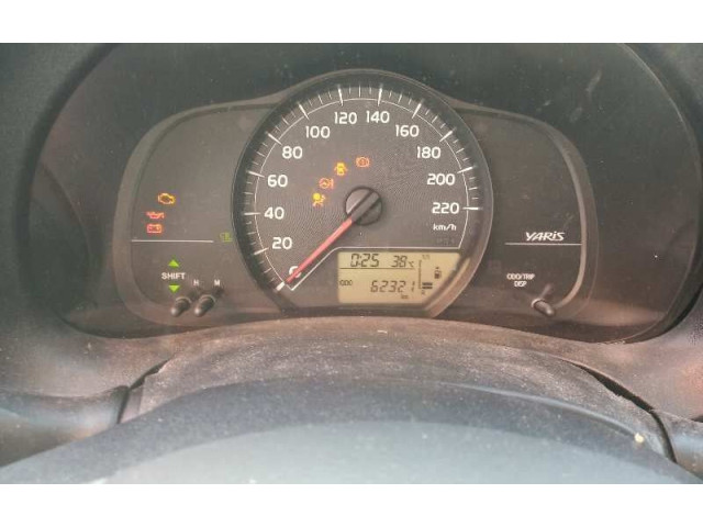 Подушка безопасности водителя 838000DP50   Toyota Yaris