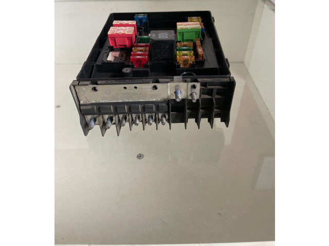 Блок предохранителей 1K0937125D, 017183073 Skoda Superb B6 (3T)