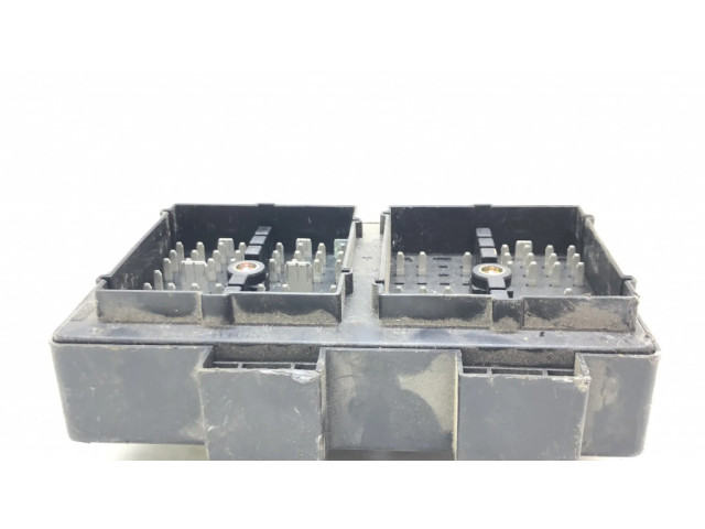 Pojistková skříňka 96821082 Chevrolet Captiva 2006