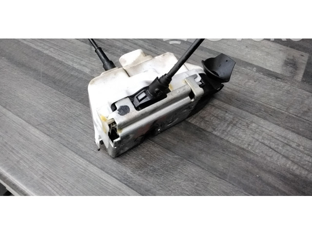 Двигатель центрально замка    Renault Twingo II   