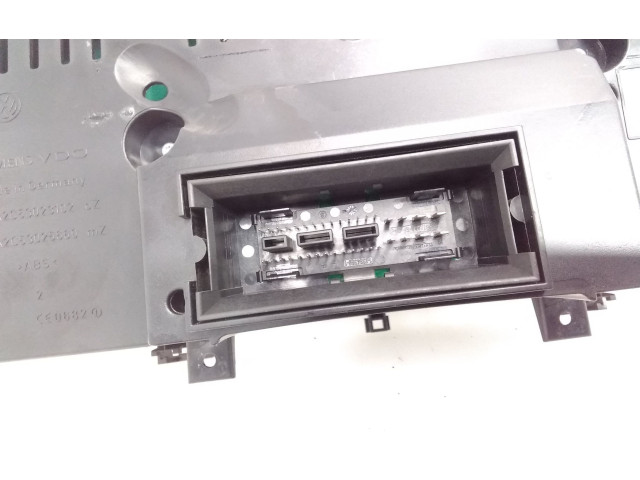 Панель приборов 2K0920844A, V0002000   Volkswagen Caddy       