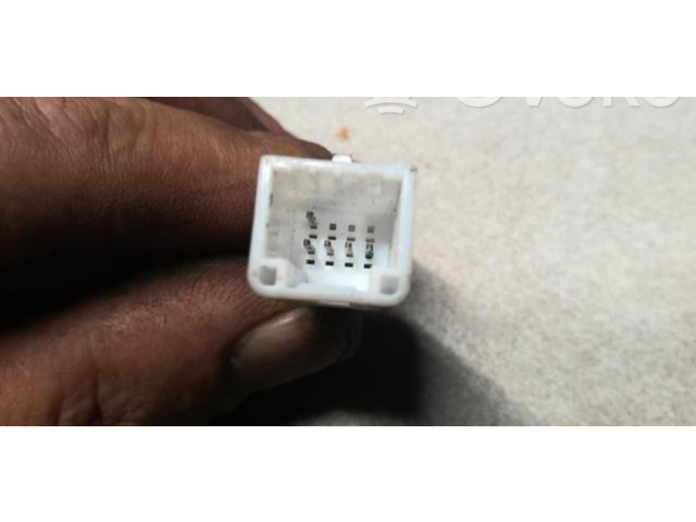 Зеркало электрическое        Dacia Duster  2010 - 2017 года   