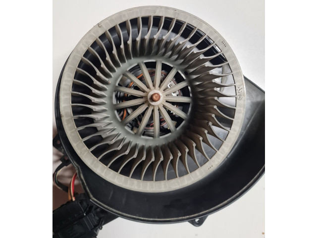 Вентилятор печки 6Q1819015 Skoda Fabia Mk1 (6Y)