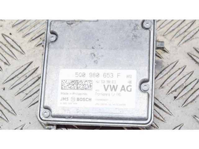 Vaizdo kamera priekiniame bamperyje