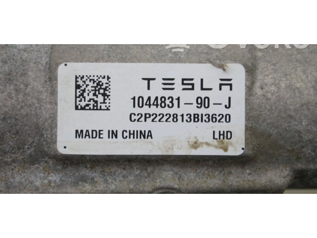 Turbodmychadlo Комплект механизма стеклоочистителей 1044831-90-J   Tesla Model 3   