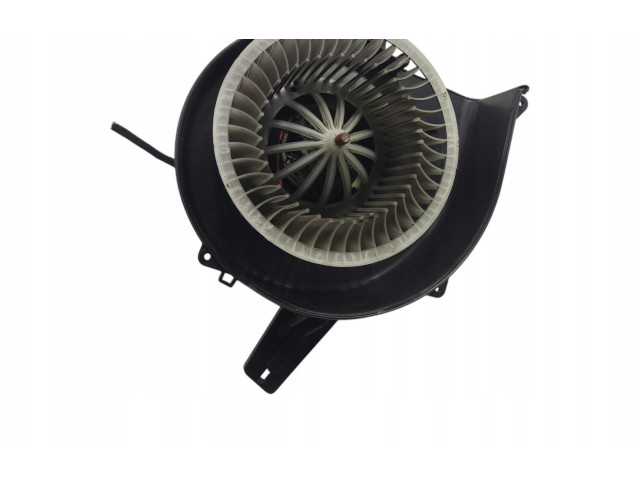 Вентилятор печки 6Q1819015J Audi A1