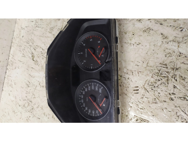 Панель приборов 31296228, 36002714   Volvo S40       