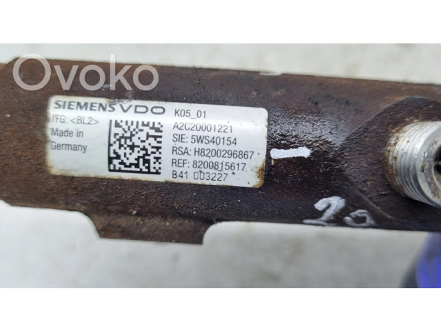 Топливная рампа 8200296867   Renault Megane III 0.0 