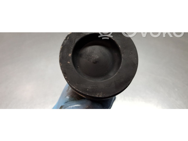 Поршень DDY 04L107065AM001, 03L105401A Skoda Octavia Mk3 (5E)