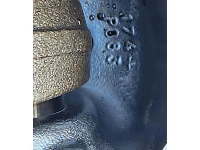  Поршень с шатуном  31303100  Volvo V60  