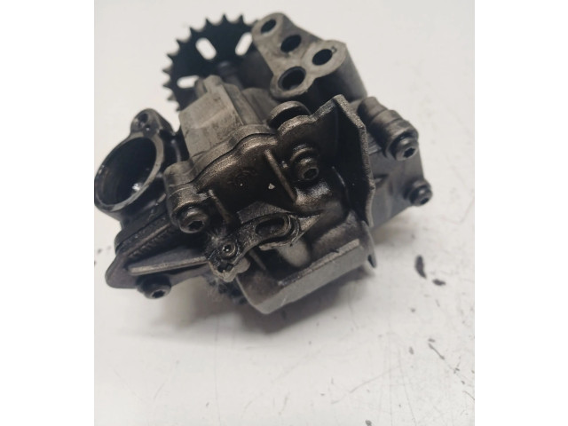 Масляный насос   150001650R  Renault Trafic III (X82) 