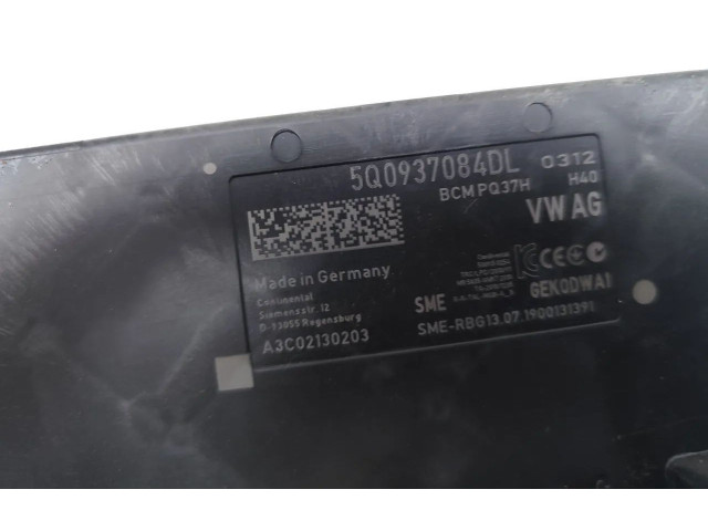 Блок комфорта 5Q0937084DL, A3C02130203 Audi Q2 -