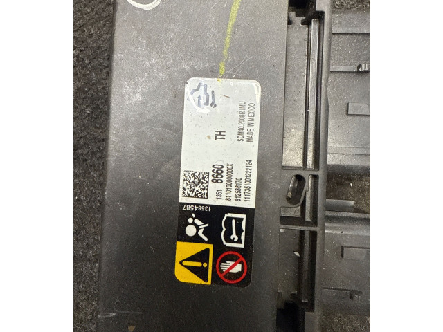Блок подушек безопасности 812586170, 13518660 Chevrolet Camaro