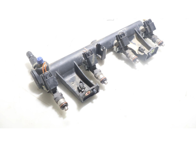 Vstřikovací lišta Peugeot 206 CC