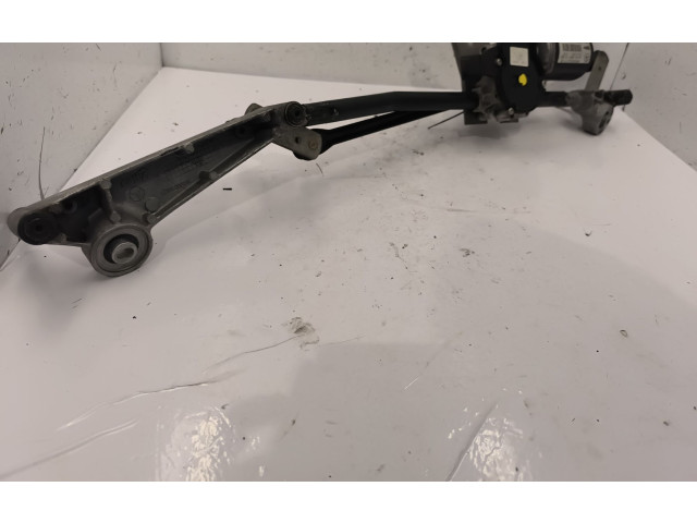 Моторчик дворников 1768200040    Mercedes-Benz A W176