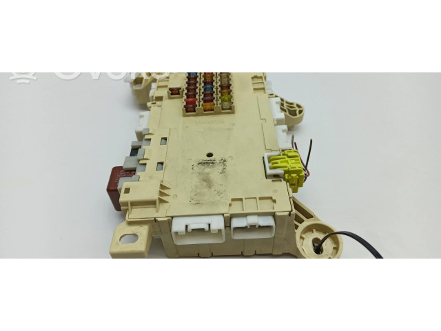 Блок предохранителей 8273050100, 0J210474   Lexus LS 430    