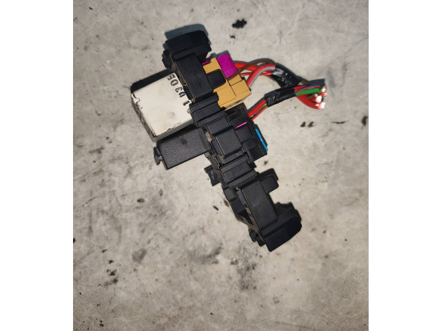 Блок предохранителей  4F1937503A   Audi A6 S6 C6 4F    