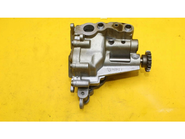 Масляный насос 150002257R Renault Clio IV