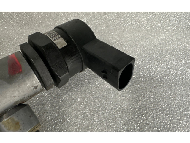 Vstřikovací lišta 059130090AB, 057130764C   Audi Q7 4L    BUG 