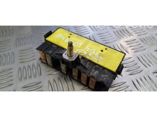 Блок предохранителей 9636079380 Peugeot 406