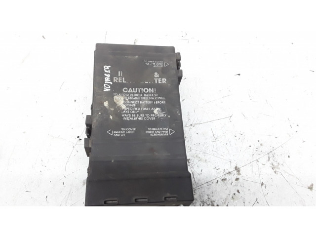 Pojistková skříňka 04869000AJ Chrysler Voyager 2003