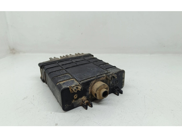 Блок управления двигателя 074906021F, 28SA2822   Volkswagen Transporter - Caravelle T4
