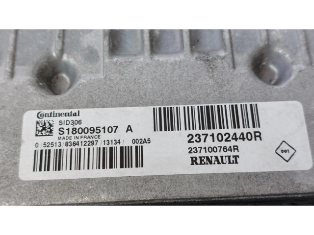 Блок управления двигателя S180095107A Dacia Duster