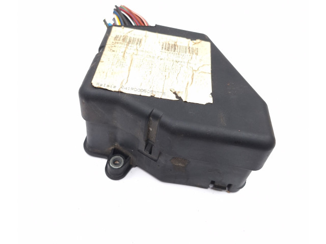   Pojistková skříňka 8D1941824   Audi A4 S4 B5 8D 1994