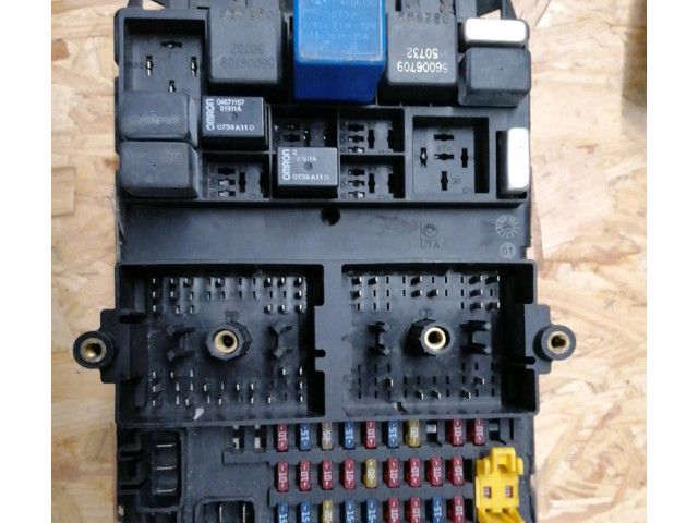 Pojistková skříňka A6461538491 Mercedes-Benz Vito Viano W639 2003