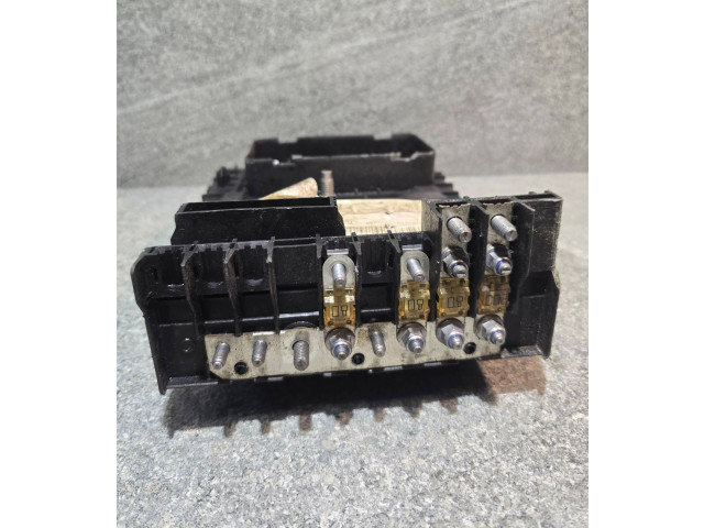   Pojistková skříňka 1K0937800BF, 0827430286   Volkswagen Tiguan 2008