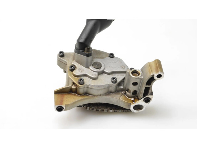 Масляный насос CAVD,CTHD,CNWA,CTKA 03C103669E Volkswagen Golf VI