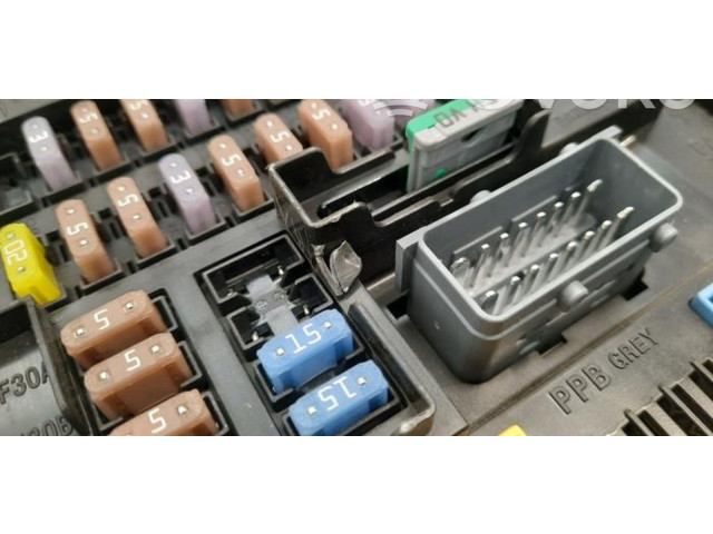 Руль Peugeot 208  2019 -  года 9832880280      