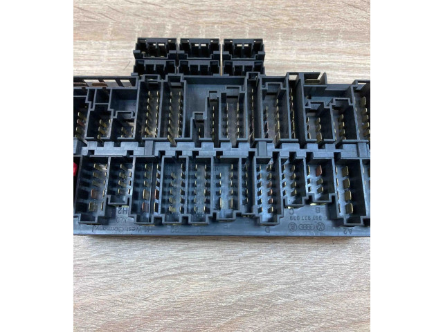 Ojnice 357937039 Volkswagen PASSAT B3