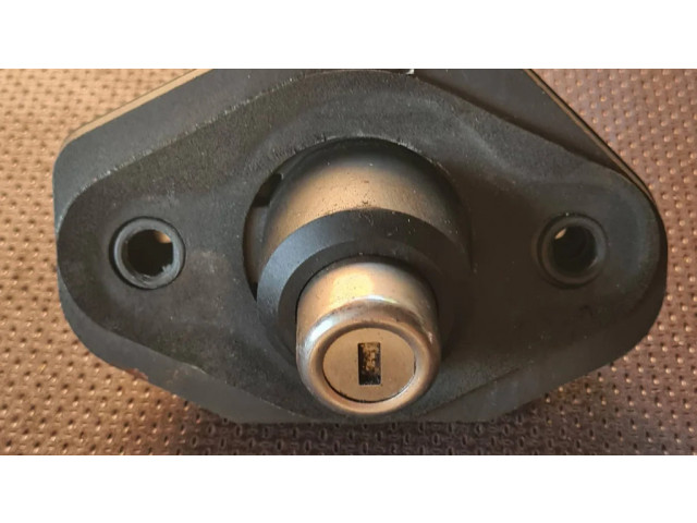 Zámek zadních dveří 7194181 BMW 7 F01 F02 F03 F04 2011