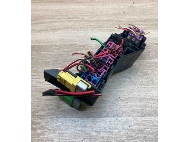   Pojistková skříňka 4E0937503B, 431951253G   Audi A8 S8 D3 4E 2002