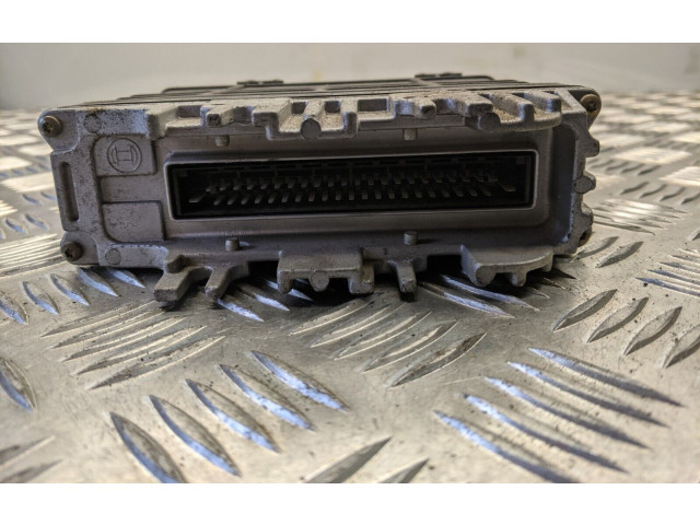Блок управления двигателя 032906026E, 0261203304 Volkswagen Golf III