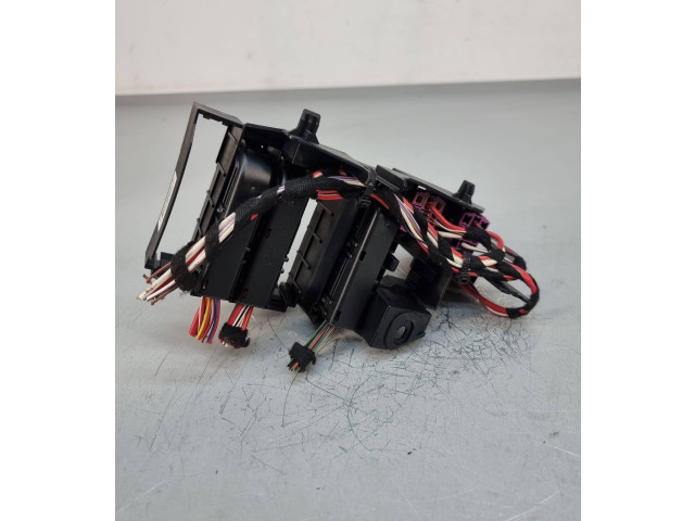 Блок предохранителей Audi Q5 SQ5