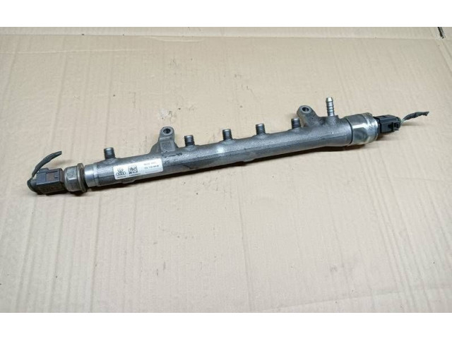 Топливная рампа 03L130764A   Skoda Superb B6 (3T)   для двигателя CAYC