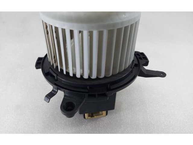 Вентилятор печки    5P1330100, EQA353   Peugeot Partner III